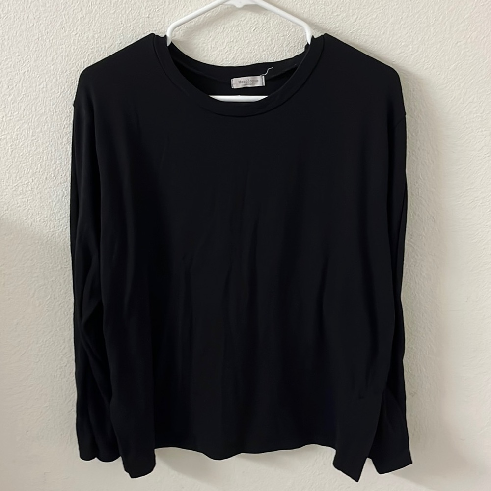Large black long sleeve tee